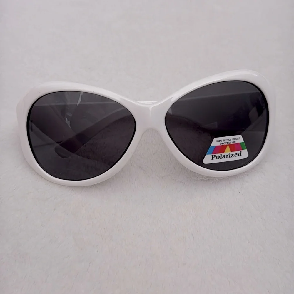 {NWT} JBanz | Retro Banz Polarized Wrap Around Kids Sunglasses White/Black 4-10Y